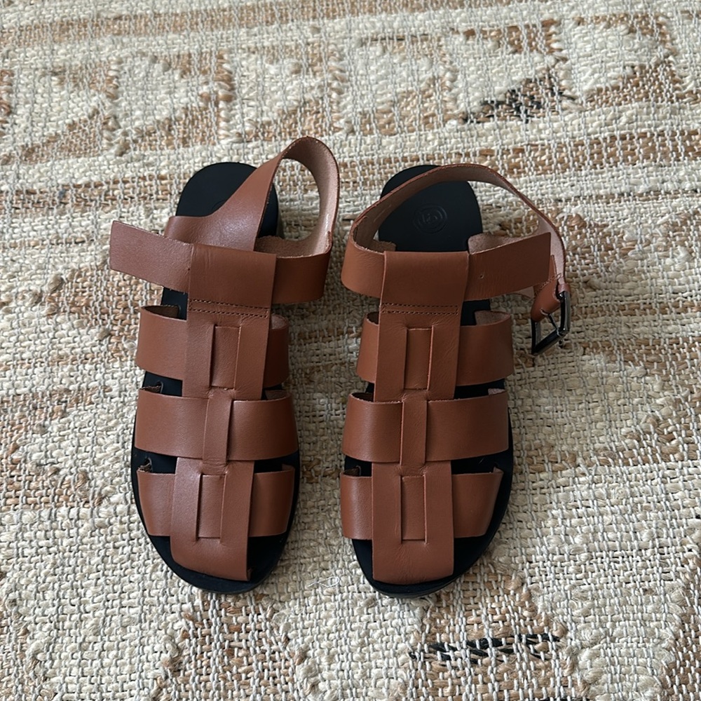 Elise Fisherman Sandal